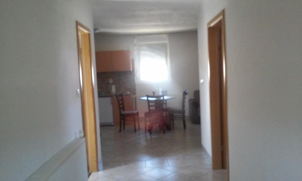 Apartment Laura Gracac  ภายนอก รูปภาพ