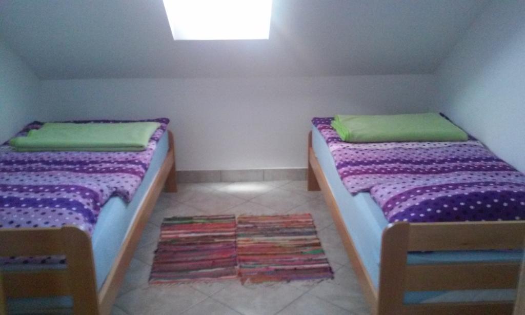 Apartment Laura Gracac  ภายนอก รูปภาพ